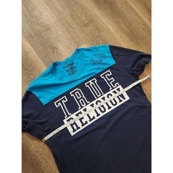 True Religion men's Medium colorblock Spellout shirt two-tone T-shirt - Picture 3 of 7